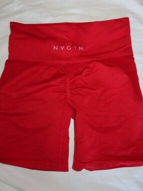 NVGTN seamless shorts 
Red
Size small